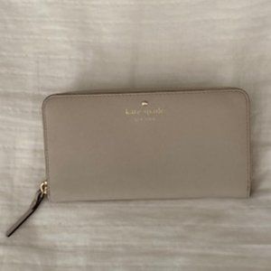 Kate Spade Zip Around Wallet - Like New Condition